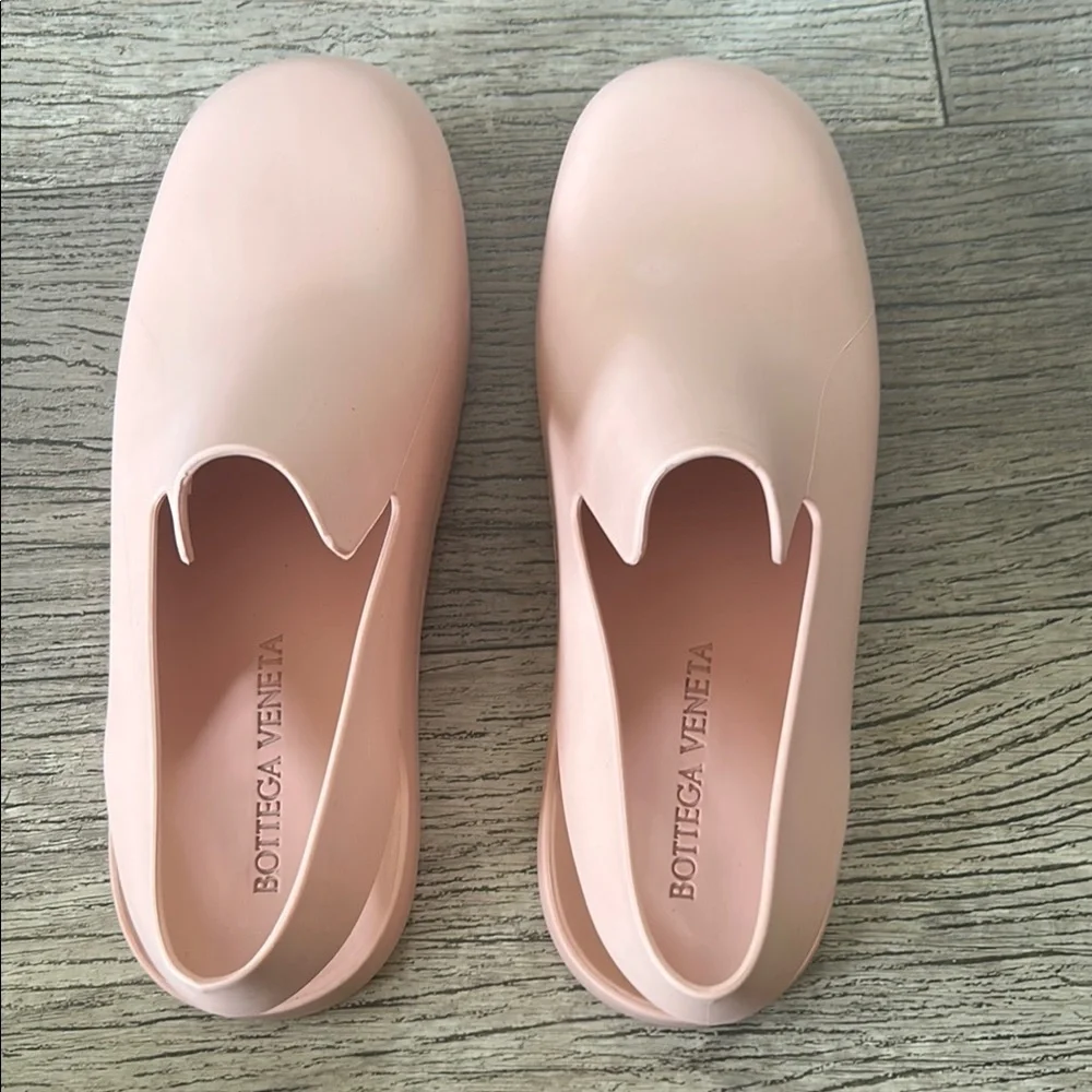 Bottega Veneta  Pink Clogs - Picture 7 of 14